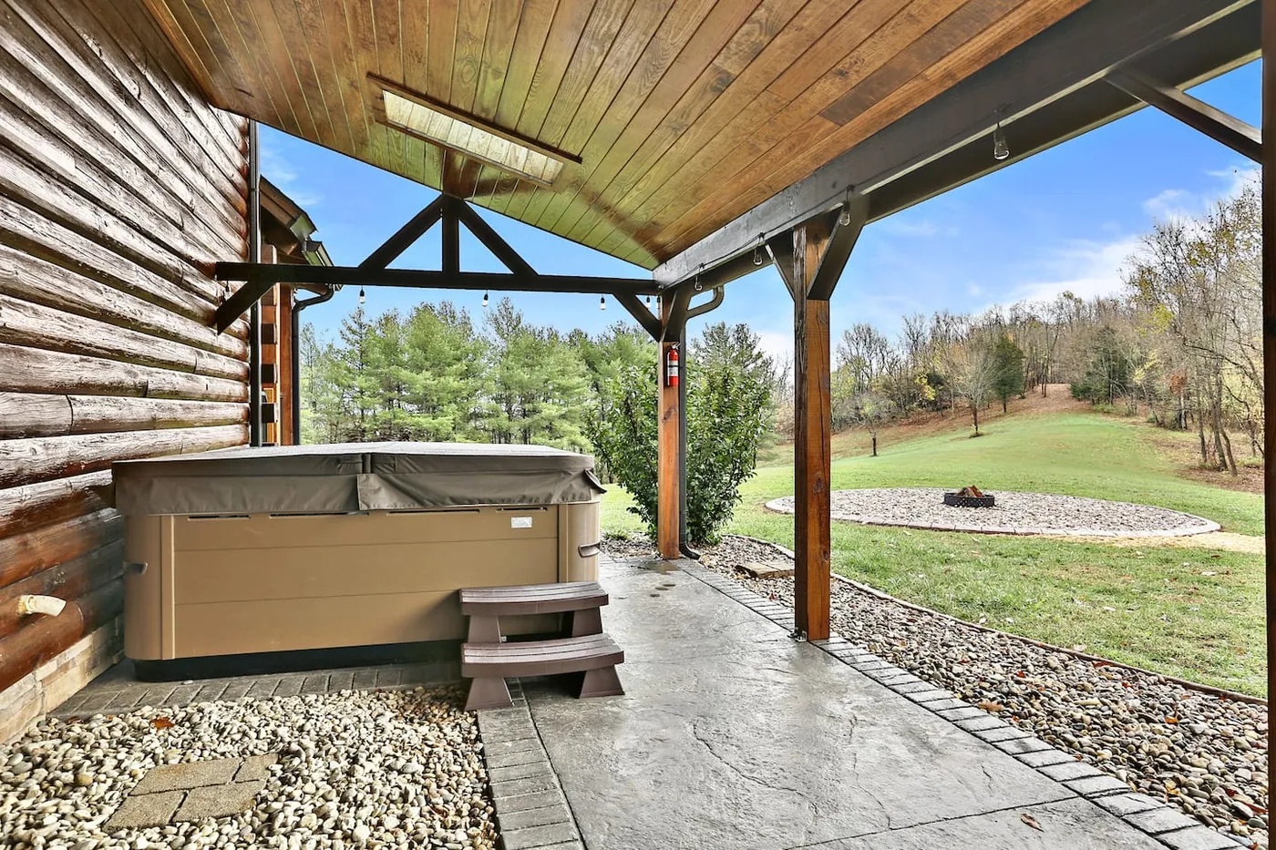 Hot tub under the stars